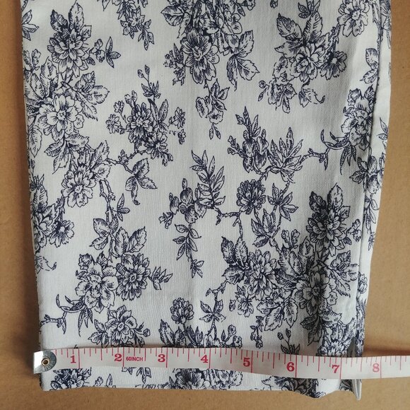 NEW WITH TAGS comfort stretchy pull-on "Slimline" cropped white ankle pa… - Picture 10 of 10